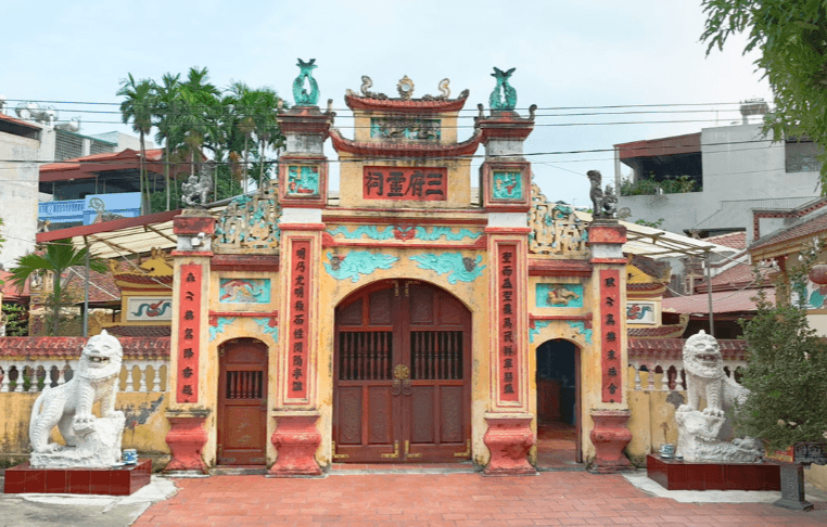 Khám phá Đền Quan Tam Phủ (còn gọi là đền Thanh Sơn) – Ngôi đền cổ linh thiêng bên núi Đèo
